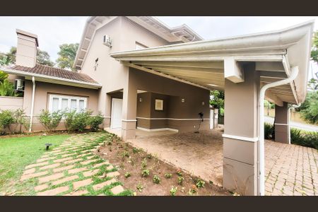 Casa de condomínio à venda com 439m², 4 quartos e 6 vagas Casa de condomínio à venda com 439m², 4 quartos e 6 vagasGaragem