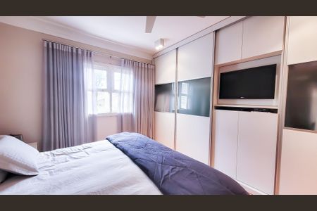 Casa de condomínio à venda com 439m², 4 quartos e 6 vagas Casa de condomínio à venda com 439m², 4 quartos e 6 vagasSuíte 2