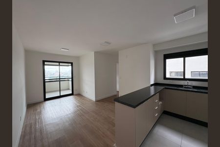 Sala de apartamento para alugar com 2 quartos, 64m² em Parque das Nações, Santo André
