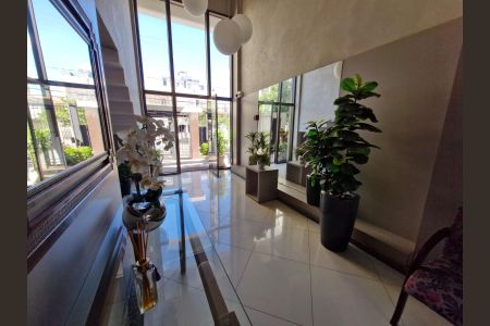 Apartamento à venda com 215m², 3 quartos e 3 vagas Apartamento à venda com 215m², 3 quartos e 3 vagasÁrea comum