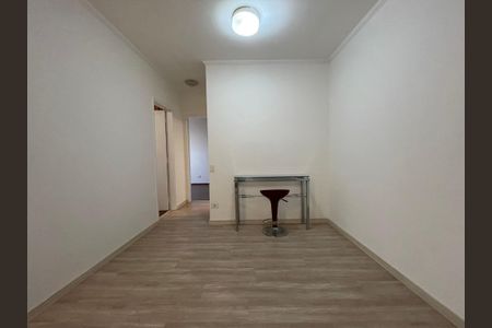Apartamento à venda com 70m², 2 quartos e 1 vaga Apartamento à venda com 70m², 2 quartos e 1 vagaSala