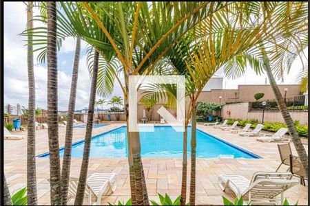 Apartamento à venda com 70m², 2 quartos e 1 vaga Apartamento à venda com 70m², 2 quartos e 1 vagaÁrea comum - Piscina