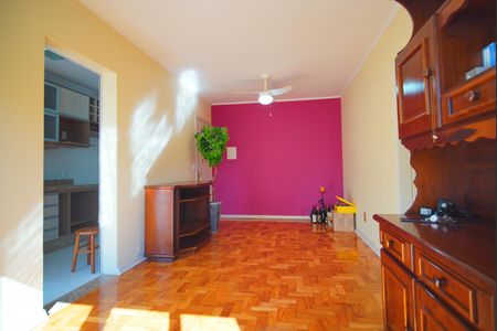 Sala de apartamento para alugar com 2 quartos, 74m² em São Geraldo, Porto Alegre
