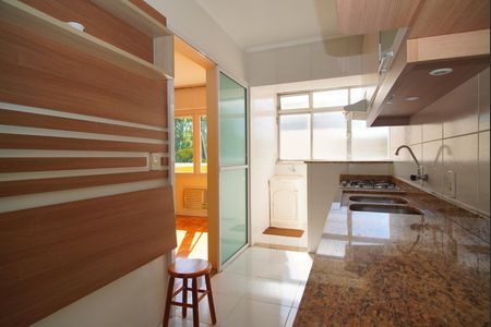 Apartamento para alugar com 74m², 2 quartos e 1 vagaCozinha