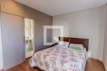 Apartamento à venda com 270m², 4 quartos e 3 vagas Apartamento à venda com 270m², 4 quartos e 3 vagasQuarto