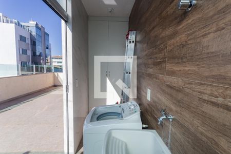 Apartamento à venda com 270m², 4 quartos e 3 vagas Apartamento à venda com 270m², 4 quartos e 3 vagasLavanderia