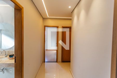 Apartamento à venda com 270m², 4 quartos e 3 vagas Apartamento à venda com 270m², 4 quartos e 3 vagasCorredor