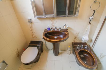 Casa à venda com 138m², 4 quartos e 1 vaga Casa à venda com 138m², 4 quartos e 1 vagaBanheiro Social 2