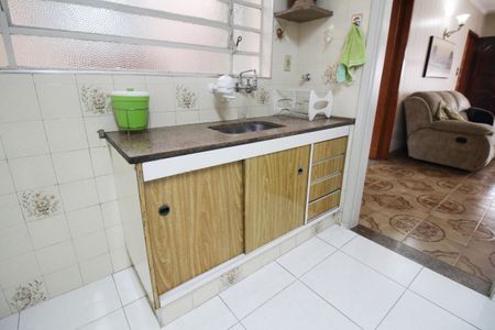 Casa à venda com 138m², 4 quartos e 1 vaga Casa à venda com 138m², 4 quartos e 1 vagaCozinha