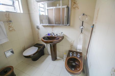 Casa à venda com 138m², 4 quartos e 1 vaga Casa à venda com 138m², 4 quartos e 1 vagaBanheiro Social 2