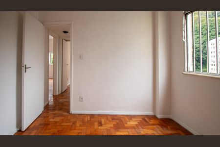 Apartamento à venda com 61m², 2 quartos e 1 vagaQuarto 2
