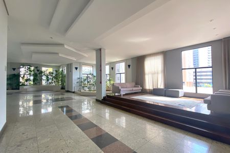 Apartamento à venda com 164m², 2 quartos e 2 vagas Apartamento à venda com 164m², 2 quartos e 2 vagasHall social