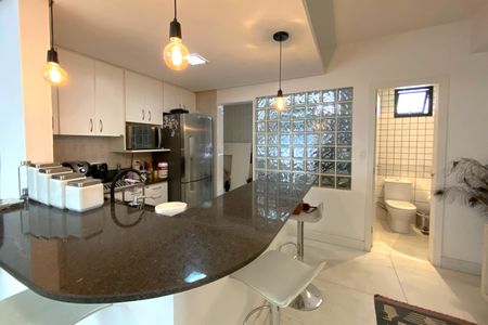 Apartamento à venda com 164m², 2 quartos e 2 vagas Apartamento à venda com 164m², 2 quartos e 2 vagasCozinha