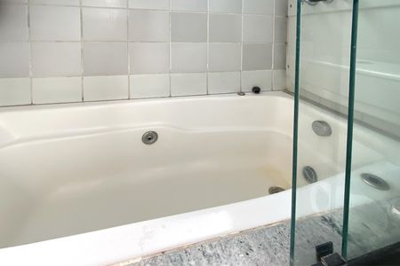 Apartamento à venda com 164m², 2 quartos e 2 vagas Apartamento à venda com 164m², 2 quartos e 2 vagasBanheiro da Suíte 1