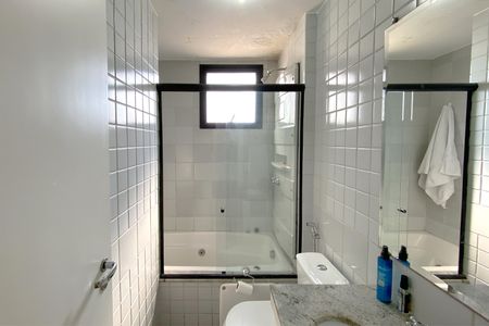 Apartamento à venda com 164m², 2 quartos e 2 vagas Apartamento à venda com 164m², 2 quartos e 2 vagasBanheiro da Suíte 1