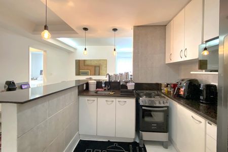 Apartamento à venda com 164m², 2 quartos e 2 vagas Apartamento à venda com 164m², 2 quartos e 2 vagasCozinha