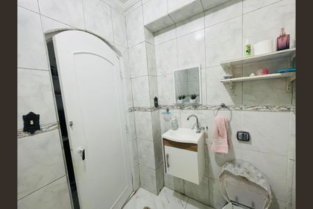 Casa à venda com 110m², 3 quartos e 1 vagaBanheiro 3