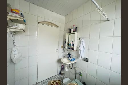 Casa à venda com 110m², 3 quartos e 1 vagaBanheiro 1