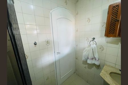 Casa à venda com 110m², 3 quartos e 1 vagaBanheiro 2