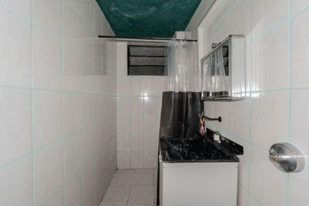 Banheiro de kitnet/studio para alugar com 1 quarto, 35m² em Bela Vista, São Paulo