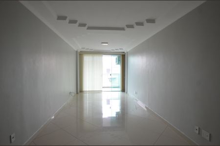 Sala de apartamento para alugar com 3 quartos, 108m² em Vila Valqueire, Rio de Janeiro