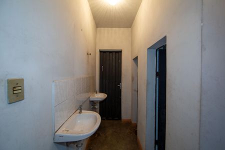 Casa à venda com 400m², 4 quartos e 3 vagas Casa à venda com 400m², 4 quartos e 3 vagasLavabo