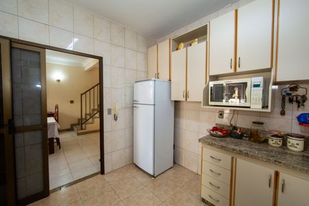 Casa à venda com 400m², 4 quartos e 3 vagas Casa à venda com 400m², 4 quartos e 3 vagasCozinha