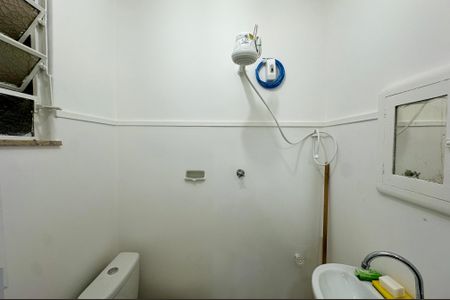 Banheiro de apartamento para alugar com 1 quarto, 22m² em Centro, Rio de Janeiro
