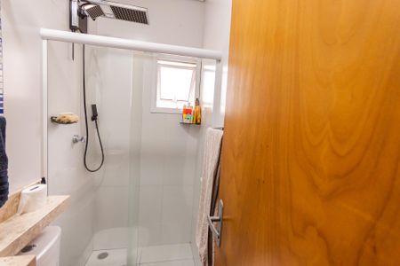 Apartamento à venda com 100m², 2 quartos e 1 vaga Apartamento à venda com 100m², 2 quartos e 1 vagaBanheiro da Suíte