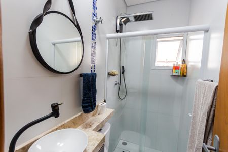 Apartamento à venda com 100m², 2 quartos e 1 vaga Apartamento à venda com 100m², 2 quartos e 1 vagaBanheiro da Suíte