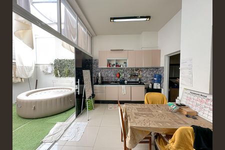 Apartamento à venda com 58m², 1 quarto e 1 vaga Apartamento à venda com 58m², 1 quarto e 1 vagaCozinha