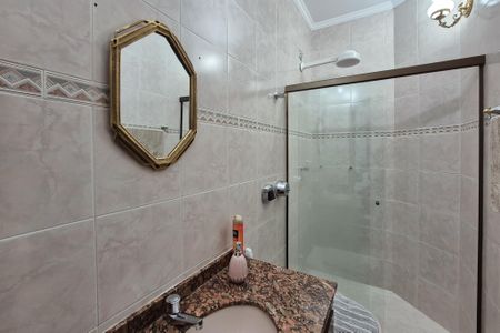 Casa à venda com 242m², 3 quartos e 2 vagasBanheiro Social