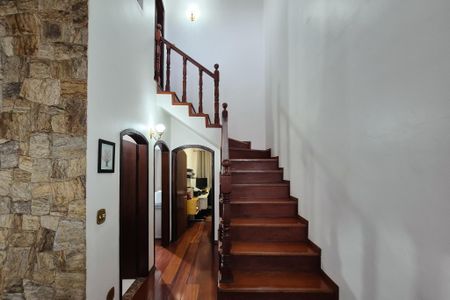 Casa à venda com 242m², 3 quartos e 2 vagascorredor