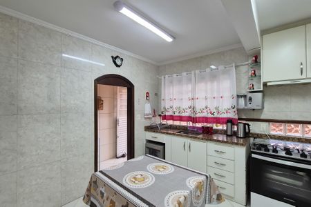 Casa à venda com 242m², 3 quartos e 2 vagasCozinha - Armários