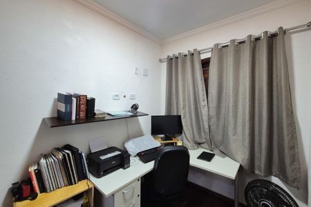 Casa à venda com 242m², 3 quartos e 2 vagasQuarto 1