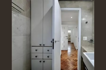 Banheiro da Suíte 1 de apartamento para alugar com 4 quartos, 264m² em Campo Belo, São Paulo