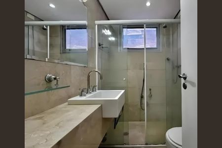 Banheiro da Suíte 2 de apartamento para alugar com 4 quartos, 264m² em Campo Belo, São Paulo