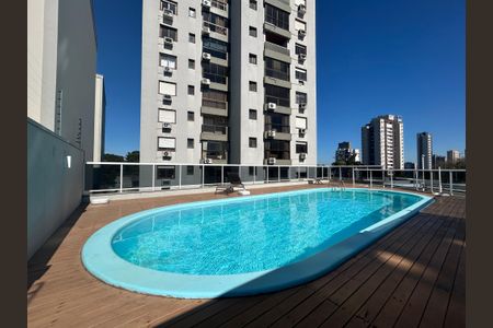Apartamento à venda com 187m², 3 quartos e 2 vagas Apartamento à venda com 187m², 3 quartos e 2 vagasÁrea comum - Piscina