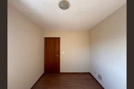 Apartamento à venda com 187m², 3 quartos e 2 vagas Apartamento à venda com 187m², 3 quartos e 2 vagasQuarto