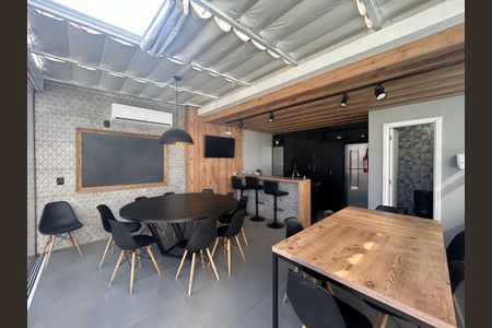 Apartamento à venda com 187m², 3 quartos e 2 vagas Apartamento à venda com 187m², 3 quartos e 2 vagasÁrea comum