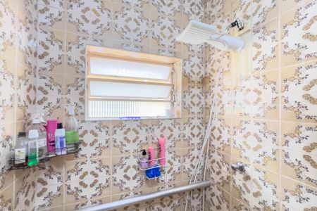 Casa à venda com 167m², 3 quartos e 2 vagas Casa à venda com 167m², 3 quartos e 2 vagasBanheiro da Suíte