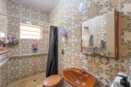 Casa à venda com 167m², 3 quartos e 2 vagas Casa à venda com 167m², 3 quartos e 2 vagasBanheiro da Suíte