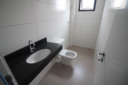 Apartamento à venda com 83m², 3 quartos e 2 vagasBanheiro da Suíte