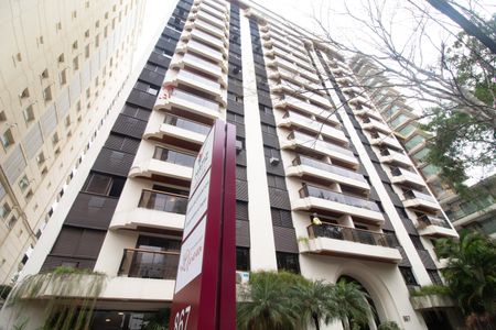 Apartamento para alugar com 48m², 1 quarto e 1 vaga Apartamento para alugar com 48m², 1 quarto e 1 vagaFachada