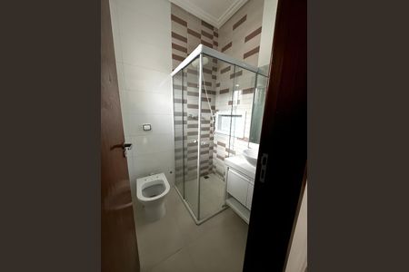 Banheiro de casa de condomínio para alugar com 1 quarto, 97m² em Chácaras São José, São José dos Campos