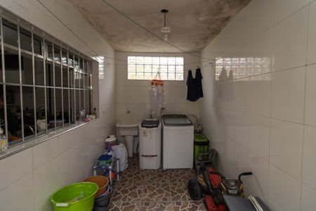 Casa à venda com 98m², 3 quartos e 2 vagas Casa à venda com 98m², 3 quartos e 2 vagasÁrea de Serviço