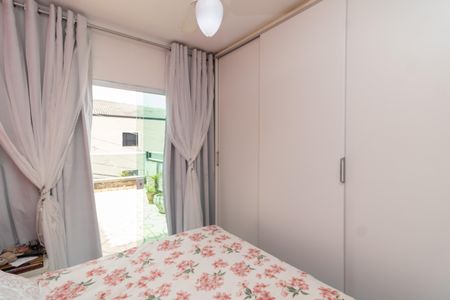 Casa à venda com 98m², 3 quartos e 2 vagas Casa à venda com 98m², 3 quartos e 2 vagasQuarto 3