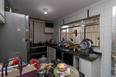 Casa à venda com 98m², 3 quartos e 2 vagas Casa à venda com 98m², 3 quartos e 2 vagasCozinha