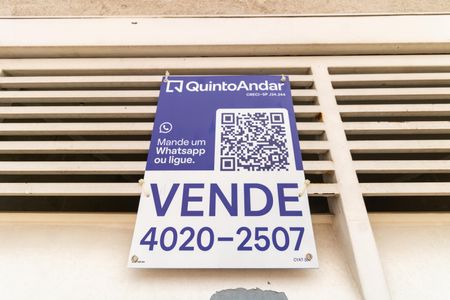 Casa à venda com 98m², 3 quartos e 2 vagas Casa à venda com 98m², 3 quartos e 2 vagasPlaca