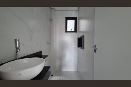 Apartamento à venda com 70m², 3 quartos e 2 vagas Apartamento à venda com 70m², 3 quartos e 2 vagasBanheiro da suíte